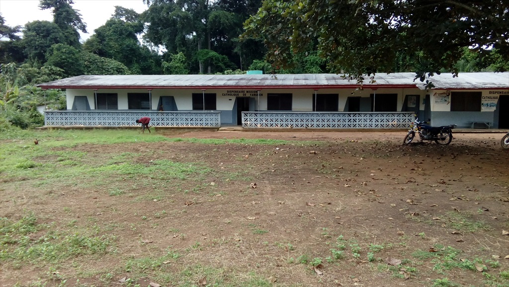 Dispensario de Yangben en Camerún