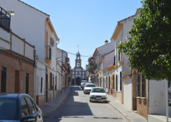 Fuente Carreteros cierra el mercadillo, aplaza actividades y suspende celebraciones en la Casa Grande