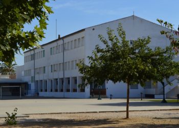 Las tres aulas de 1º de Primaria del García Lorca, confinadas tras el positivo de una docente