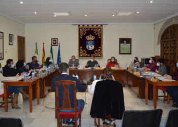 El Pleno aprueba el Presupuesto 2021 con el voto a favor de IU y la abstención de los tres grupos de la oposición