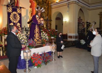 Veneración al Nazareno y los Dolores en el Jueves Santo