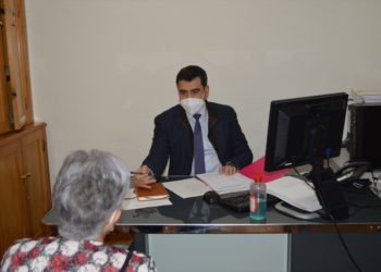 Las reclamaciones a bancos, aseguradoras y empresas de telefonía ocupan el 55% de los expedientes de la OMIC