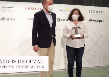 La ONG Amigos de Ouzal gana en Madrid uno de los Premios Telva Solidaridad 2021