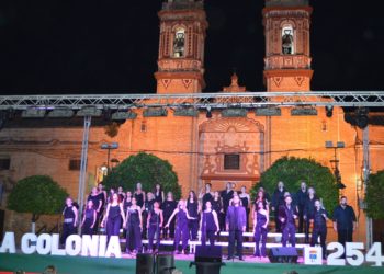 Gospel Córdoba deleita al público con grandes éxitos del rock y el soul