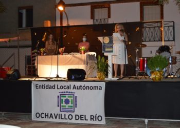 Los versos de Bartolomé Gomáriz encumbran los X Encuentros Literarios a la Luz de la Luna