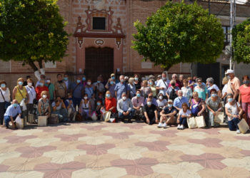 Una delegación de Sabadell con emigrantes de San Sebastián de los Ballesteros, visita la Colonia