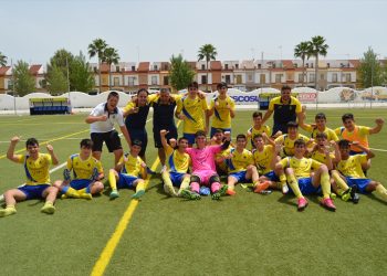 CD Colonial cadete