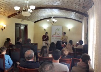 Jóvenes por la Colonia